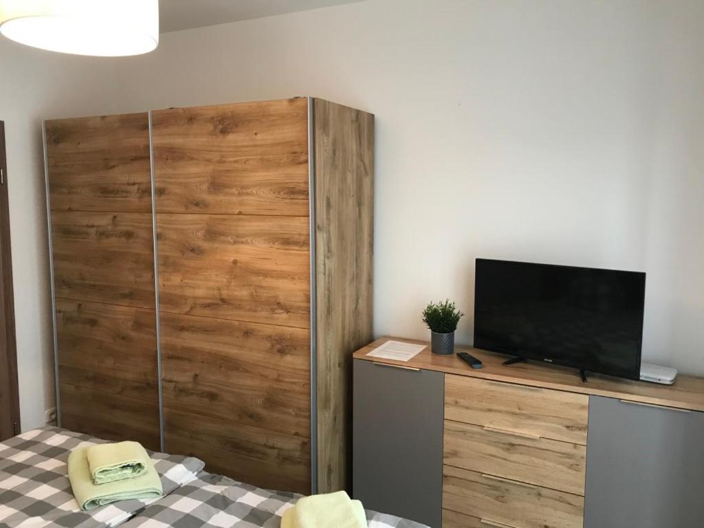Appartements Am Hafen Цвенкау Экстерьер фото