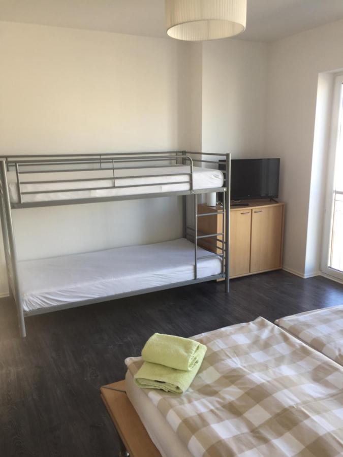 Appartements Am Hafen Цвенкау Экстерьер фото