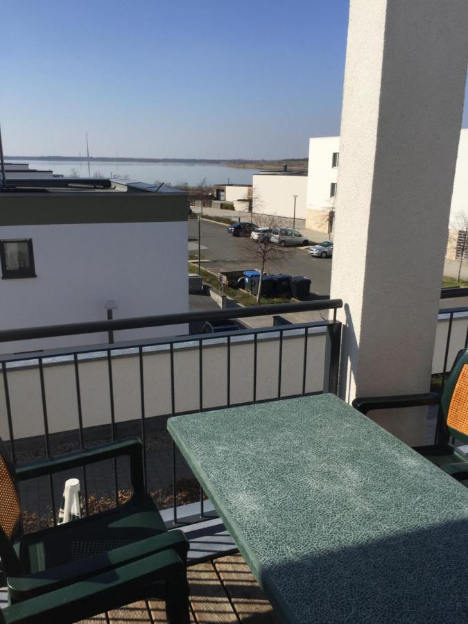 Appartements Am Hafen Цвенкау Экстерьер фото